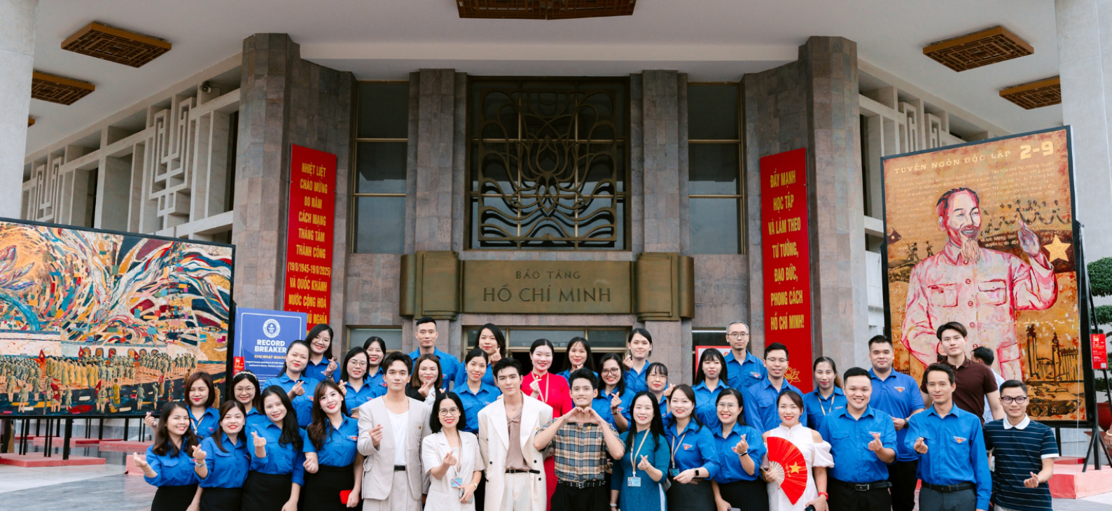 Steven Nguyễn, Đỗ Nhật Hoàng, Đình Khang tham quan và học tập thực tế tại Bảo tàng Hồ Chí Minh Steven Nguyễn, Đỗ Nhật Hoàng, Đình Khang tham quan và học tập thực tế tại Bảo tàng Hồ Chí Minh