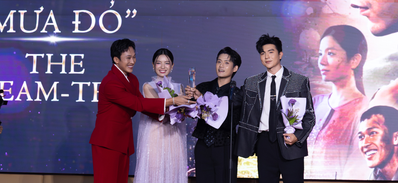 Steven Nguyễn và Đình Khang tại Lễ trao giải Đẹp Awards 2025