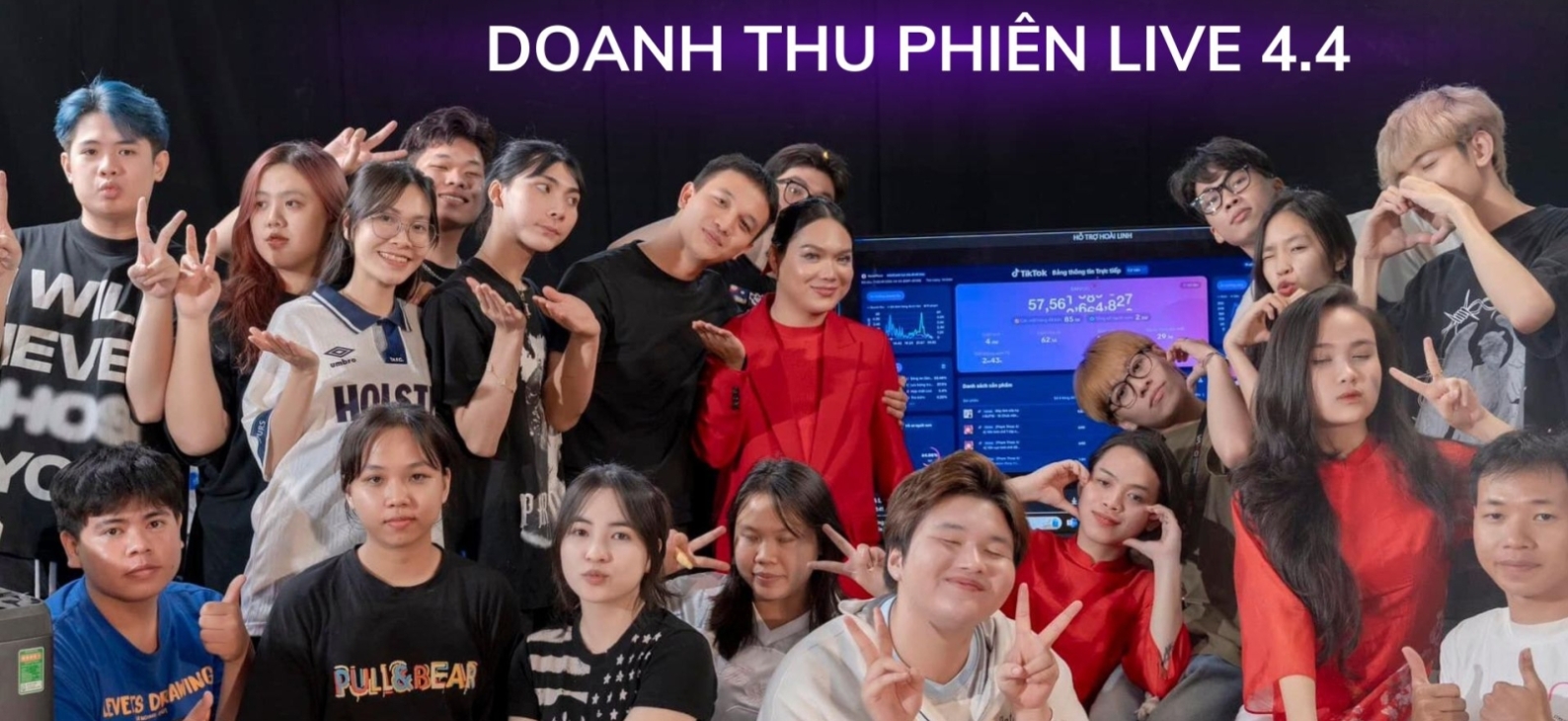 Phạm Thoại tiếp tục xô đổ kỷ lục với 57,5 tỷ doanh thu từ phiên live 4.4