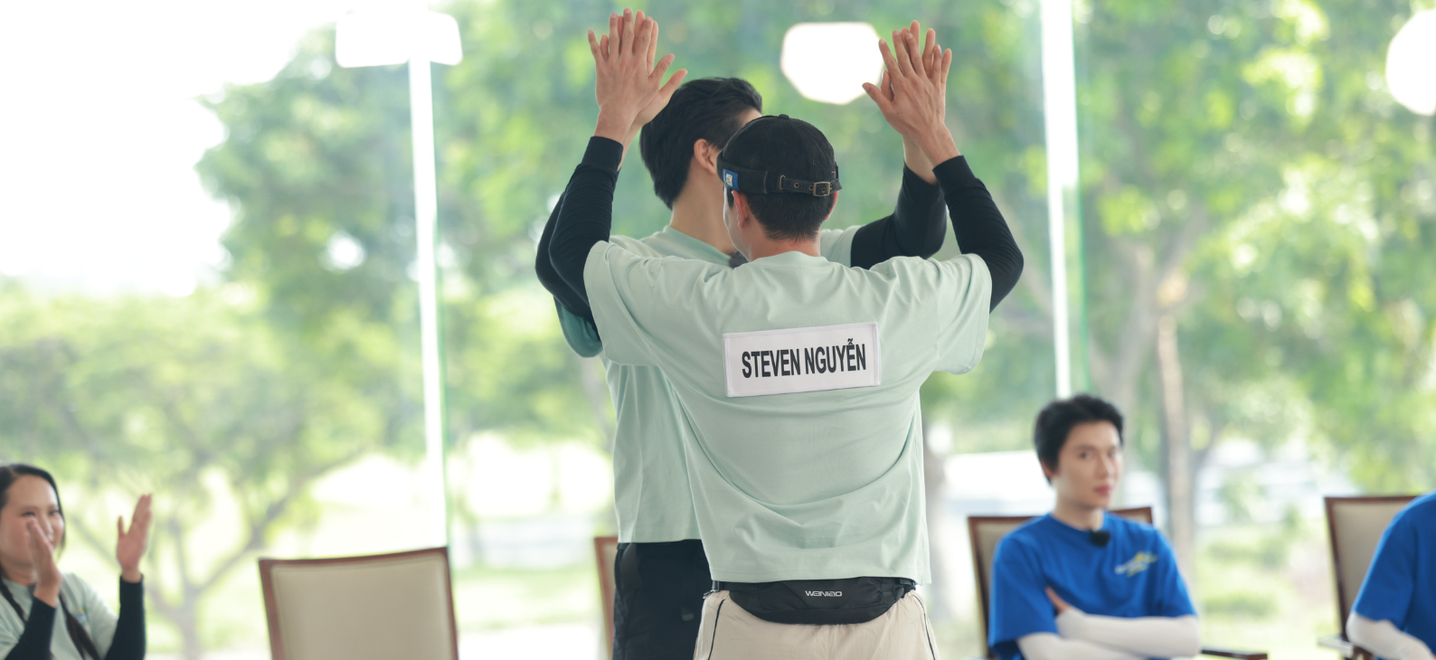 Steven Nguyễn gây ấn tượng với màn chào sân trong tập 2 Running Man Vietnam