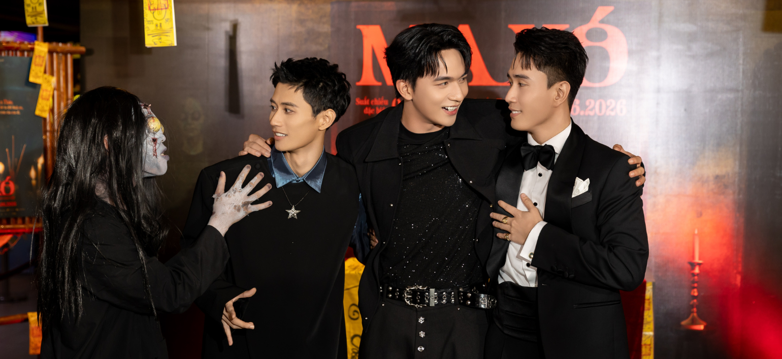 Đỗ Nhật Hoàng, Đình Khang, Yên Đan và Hoàng Linh Chi tham dự premiere phim kinh dị "Ma Xó" 