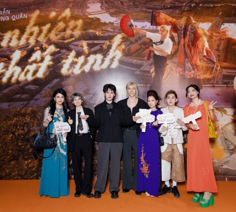 Chúc mừng Denis Đặng trở lại với dự án MV Tự Nhiên Thất Tình