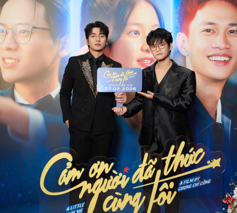 Đỗ Nhật Hoàng và Đình Khang rạng rỡ tại thảm đỏ premiere phim "Cảm Ơn Người Đã Thức Cùng Tôi"