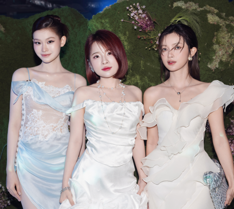 Mai Kỳ Hân, Mai Hương và Ngọc Kem tại thảm đỏ ELLE Beauty Awards 2025