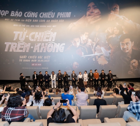 Diễn viên Xuân Phúc ra mắt với phim Tử Chiến Trên Không Diễn viên Xuân Phúc ra mắt với phim Tử Chiến Trên Không