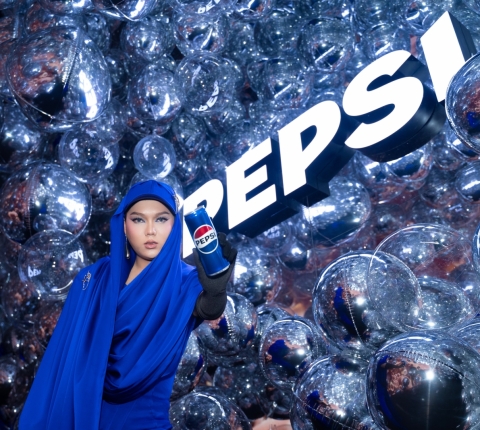 Phạm Thoại “bắn ảnh” cực đãaa tại sự kiện Đại Nhạc Hội Pepsi - Thirsty For More 