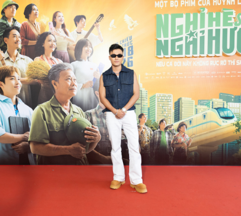 Xuân Phúc giới thiệu vai diễn mới tại showcase phim điện ảnh "Nghỉ Hè Sợ Nghỉ Hưu"