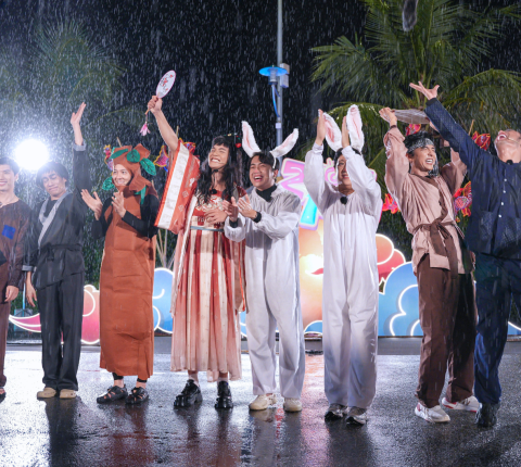 Steven Nguyễn và Đỗ Nhật Hoàng "quậy tưng bừng" trong chương trình 2 Ngày 1 Đêm