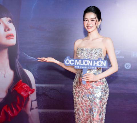 Yên Đan mang vai diễn An “điên” ra mắt khán giả tại premiere “Ốc Mượn Hồn”