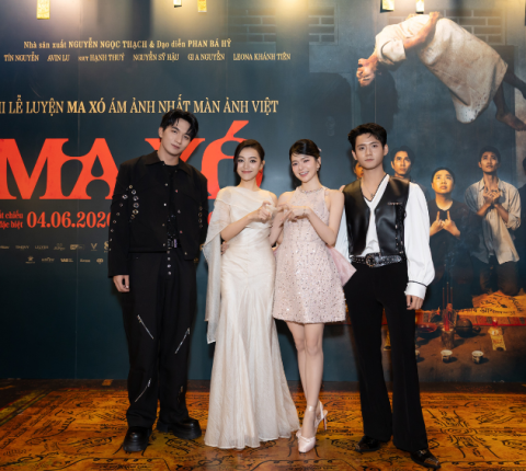 Đỗ Nhật Hoàng, Đình Khang, Yên Đan và Hoàng Linh Chi tham dự premiere phim kinh dị "Ma Xó" 